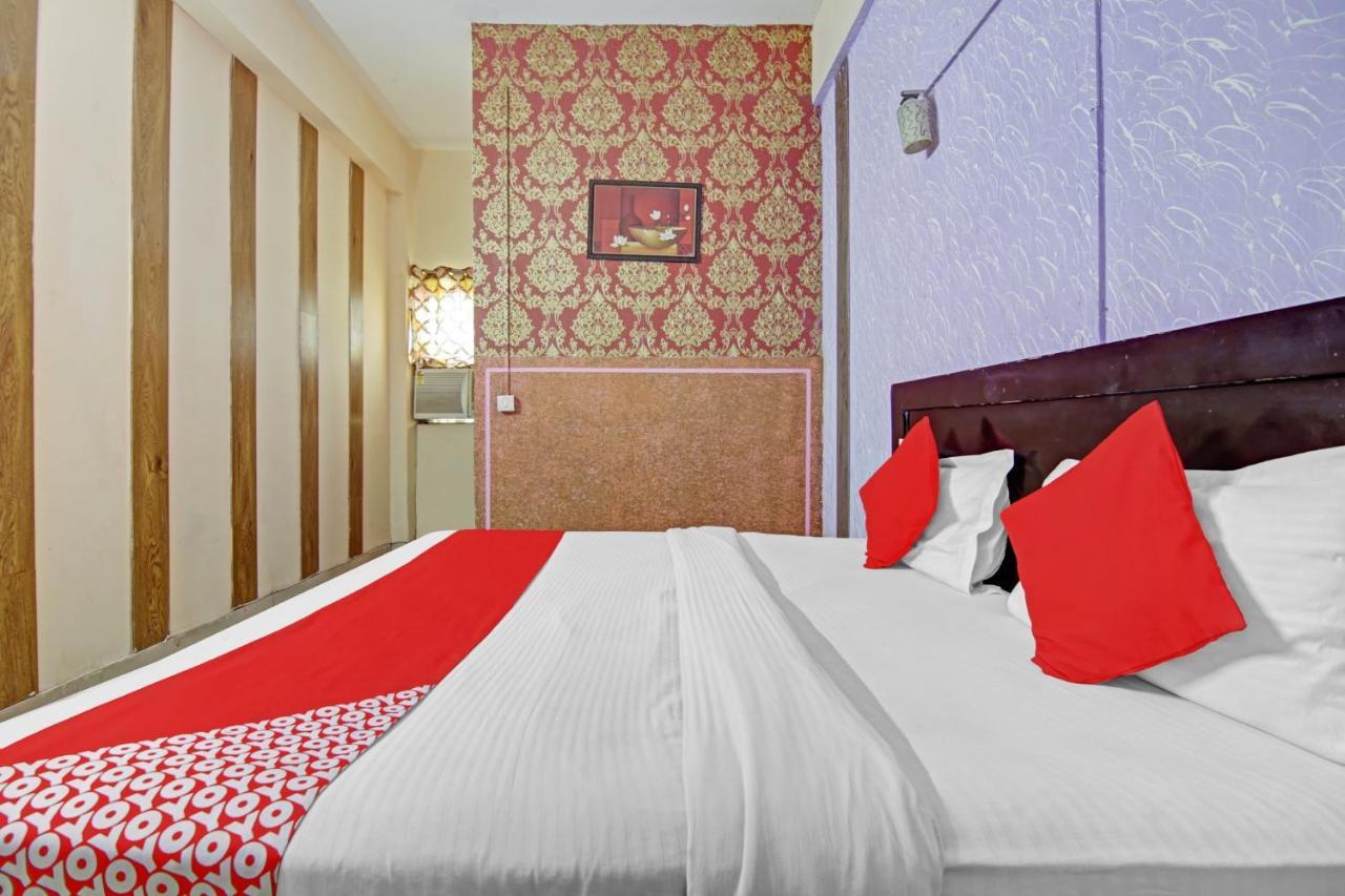 Hotel O Glorious Stayz Noida Exterior photo