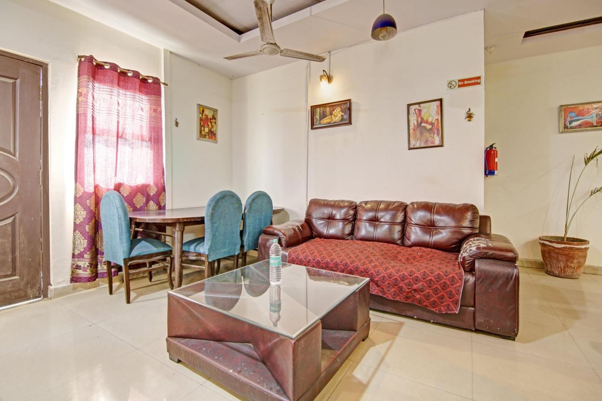 Hotel O Glorious Stayz Noida Exterior photo